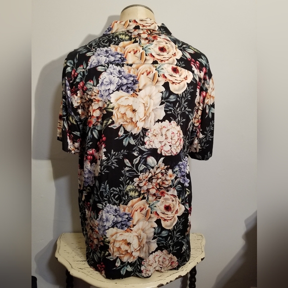 FLORAL PRINT MENS RETRO SHIRT NEW W/TAGS FOREVER21 BOHO VACATION BEACH FEM GAY - Picture 3 of 5